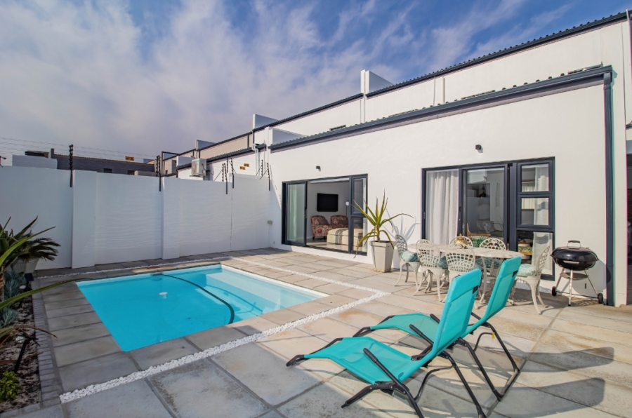 4 Bedroom Property for Sale in Sandown Western Cape